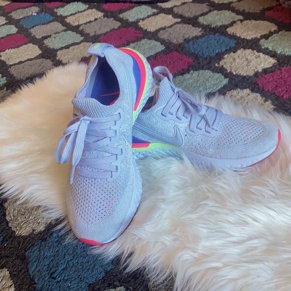 Nike Epic Flyknit React 2 - Picture 1 of 5